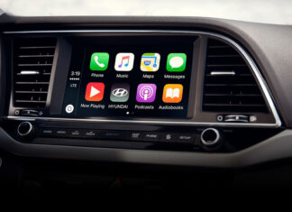 5 Incredibly Useful iPhone Apps for Your Car