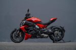 Ducati Diavel V4 undergoes a complete transformation, priced over 1.2 billion dong in Vietnam.