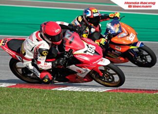 Vietnamese racers compete in the second leg of ARRC 2022 in Malaysia