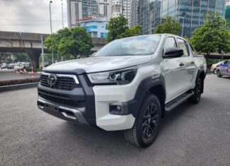 Toyota Hilux: The Ultimate Premium Edition Arrives in Vietnam at an Amazing Price of Nearly 1.1 Billion VND