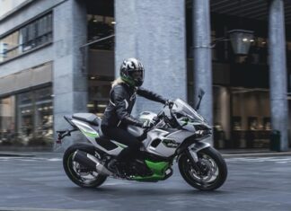 Kawasaki unveils the Ninja 7 Hybrid: The world’s first commercial hybrid motorcycle