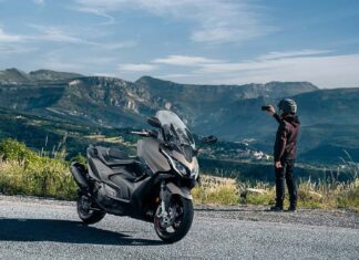 KYMCO AK 550 2023 Unveils its New Version, Ready to Take on the Yamaha TMAX