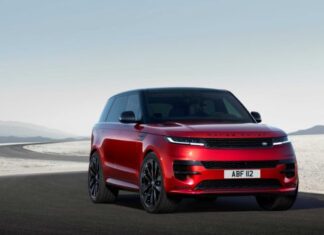 Newly launched Range Rover Sport, priced from 7 to 8.15 billion VND in Vietnam