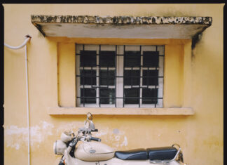 Hanoi car enthusiasts hunt for 28-year-old pristine Japanese motorcycles