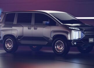 Mitsubishi Delica Transformed into a Tank-Like Beast by Japanese Tuning Company