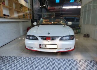 Cheap vintage Ford Mustang for sale, priced like a Hyundai Accent, rich man shares: ‘Display car, selling because no more space in garage’