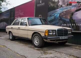 30-Year-Old Mercedes-Benz 300D Still Cruising the Streets of Hanoi