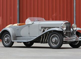 This is the most expensive car in the world, costing up to 512 billion VND.