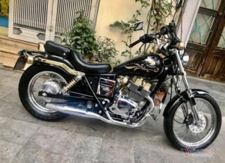 34-year-old Honda motorcycle for sale for 220 million in Hanoi