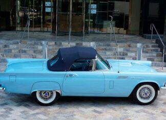 A Rare 60-Year-Old Vintage Car with an Extraordinary Transmission