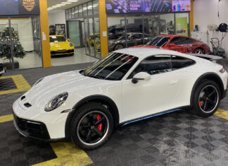 Porsche 911 Dakar secures third place in Vietnam, owned by renowned finance expert