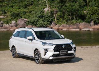 Toyota Vietnam sells nearly 6,000 cars in November 2023.