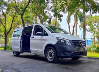 Mercedes-Benz Vito Tourer: Save Over 400 Million VND, Same Price as Kia Carnival with Limited Features