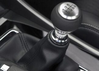 Failed Attempt to Steal Porsche 718 Boxster Due to Inability to Drive Manual Transmission