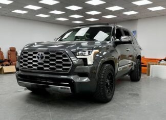 Toyota Sequoia priced at over 7 billion VND in Vietnam, more expensive than Mercedes-Benz GLS and BMW X7