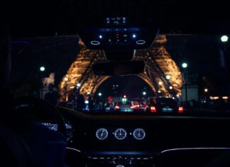 Bentley Customers Save Over 100 Million VND on Custom Detail