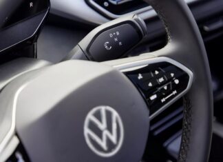 Volkswagen reintroduces physical buttons, embraces minimalist interior.