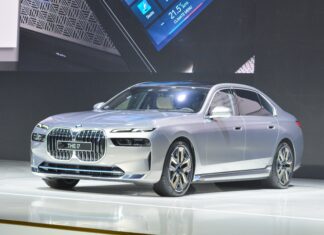 The truth about BMW Vietnam’s distribution of electric car product range