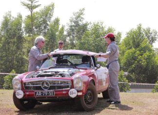 31 Vintage Cars Expedition from Ho Chi Minh City to Hanoi Passes Through 4 South East Asian Countries