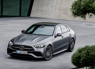 Start the New Year with Deep Discounts on Luxury Mercedes-Benz Cars