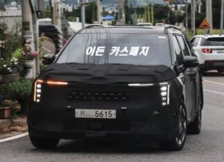 KIA Carnival Facelift revealed ahead of launch date