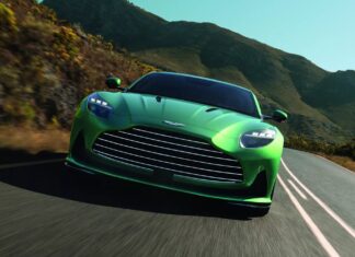 World’s First Super Tourer: Aston Martin DB12 2024 Revealed