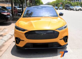 2 Years In Stock And No Buyers, Showroom Slashes Nearly 2 Billion VND for Ford Mustang Mach-E GT That Doesn’t Use a Drop of Gasoline