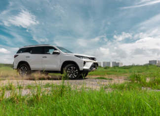 Toyota Fortuner upgraded, price reduced by millions of dong in Vietnam