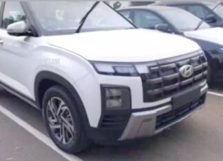Hyundai Creta 2024 spotted in real-life photos at a dealership in India: Updated design with a more square shape