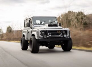 Kahn Design Introduces Military-Inspired Land Rover Defender 90 Custom Edition