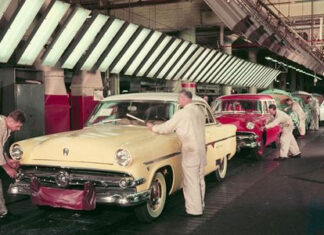 Evolution of Mobile Assembly Lines in the Last Century: A Look at Ford