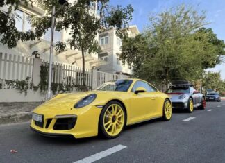 First-ever Porsche 911 Turbo S spotted in Saigon, owned by a prominent businessman from H?i Phòng