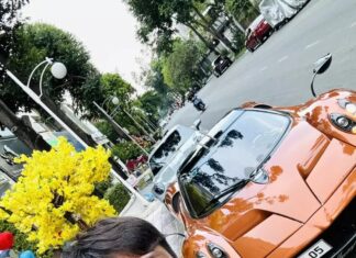 Minh “Nh?a” Invites Cu?ng “Ðô-la” for a Leisurely Stroll in His New Pagani Huayra – Shocking Details Revealed!