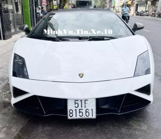 8-Year-Old Supercar Purchased but Driven by “Qua” Vu for Only the Second Time, Interior Still Pristine