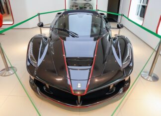 Replacement Parts for the Ultra-Expensive LaFerrari Aperta Supercar