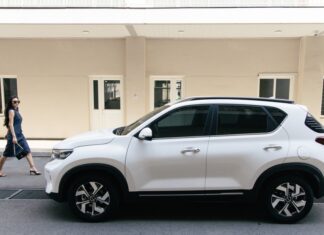 Struggling to Find Customers for Self-Drive Car Rental Service this Year-End