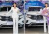 Miss Khanh Van buys a Volkswagen Teramont, a large-size SUV, for over 2 billion VND.