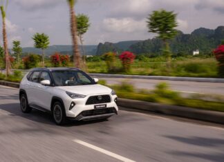 Save over 100 million VND when buying a Yaris Cross in December