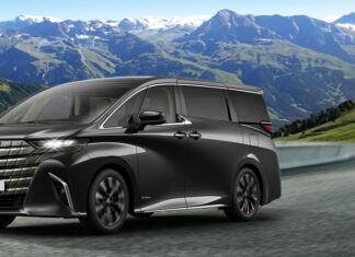 Toyota Alphard 2023 launches in Vietnam with a starting price of 4.37 billion VND