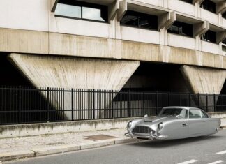 Wheels-free Cars Gliding on the Street