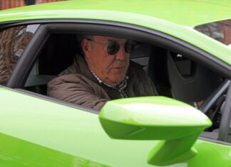 Jobless Celebrity: Jeremy Clarkson Test Drives Lamborghini Huracan While Hunting for Classic Cars.