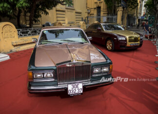 Explore an Iconic Rolls-Royce Silver Spirit Mark I in the Heart of Hanoi