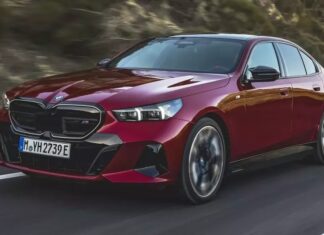 BMW Maintains its Global Luxury Car Dominance, Outpacing Rival Mercedes-Benz