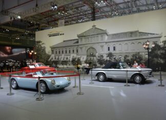 Pham Xuan An’s intelligence vehicles displayed with classic cars at VIMS 2016