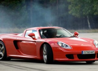 Porsche’s Brand New Car Forced to Stay at Home for a Year due to Defect