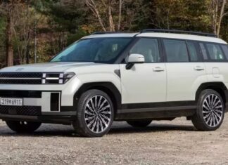 Hyundai Santa Fe struggles to outshine Kia Sorento despite its new generation update