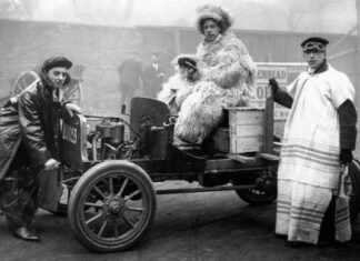 The resurgence of cars revives the trend of the ‘ninja’ fashion style