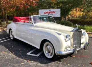 Rising Demand for Vintage Rolls-Royce and Bentley Cars in Vietnam, Selling for Billions of Vietnamese Dong