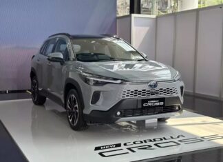 Toyota Corolla Cross 2024 expected to launch in Vietnam in May, previous version sold out at multiple dealerships.