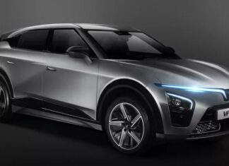 What is the American media’s opinion on the newly released VinFast VF 7 model in the Vietnamese market?